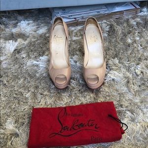 Christian Louboutin Lady Peep
